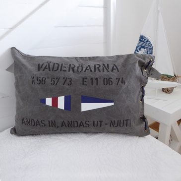 MARINA KUDDFODRAL I SLITEN CANVAS